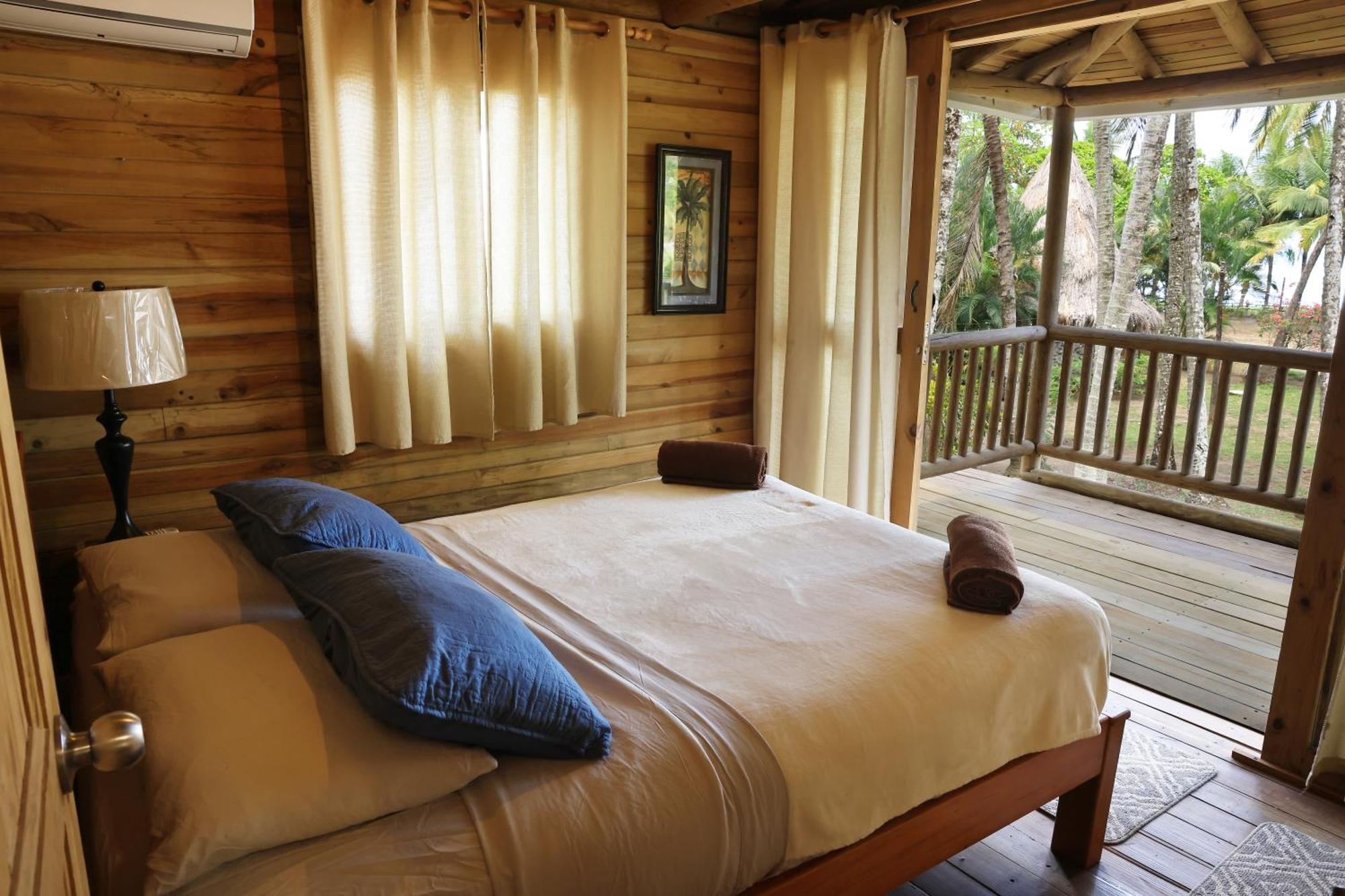 Hotel Oasis & Surf Camp Санта Каталина Екстериор снимка